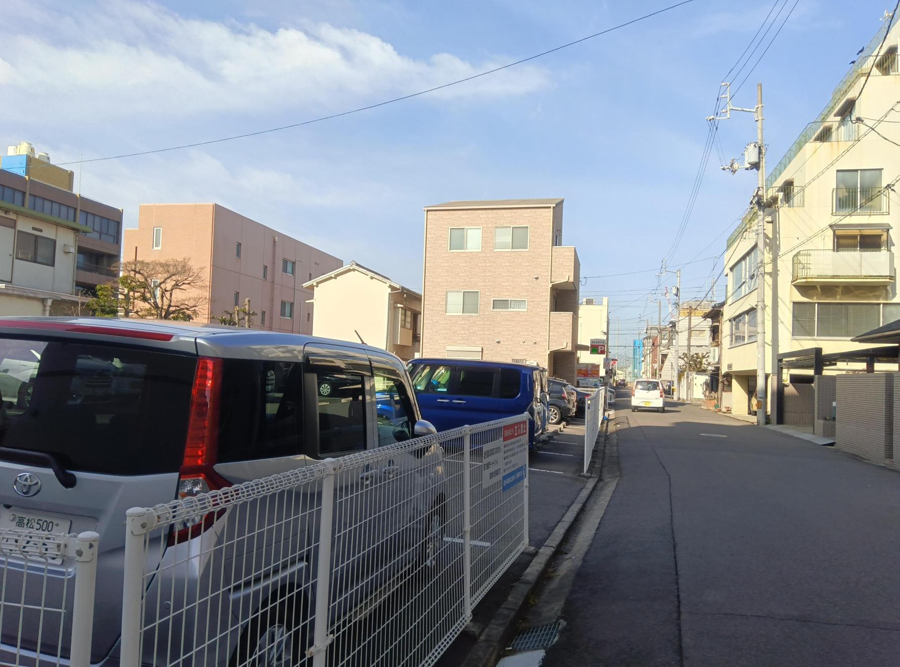 第76番町モータープール